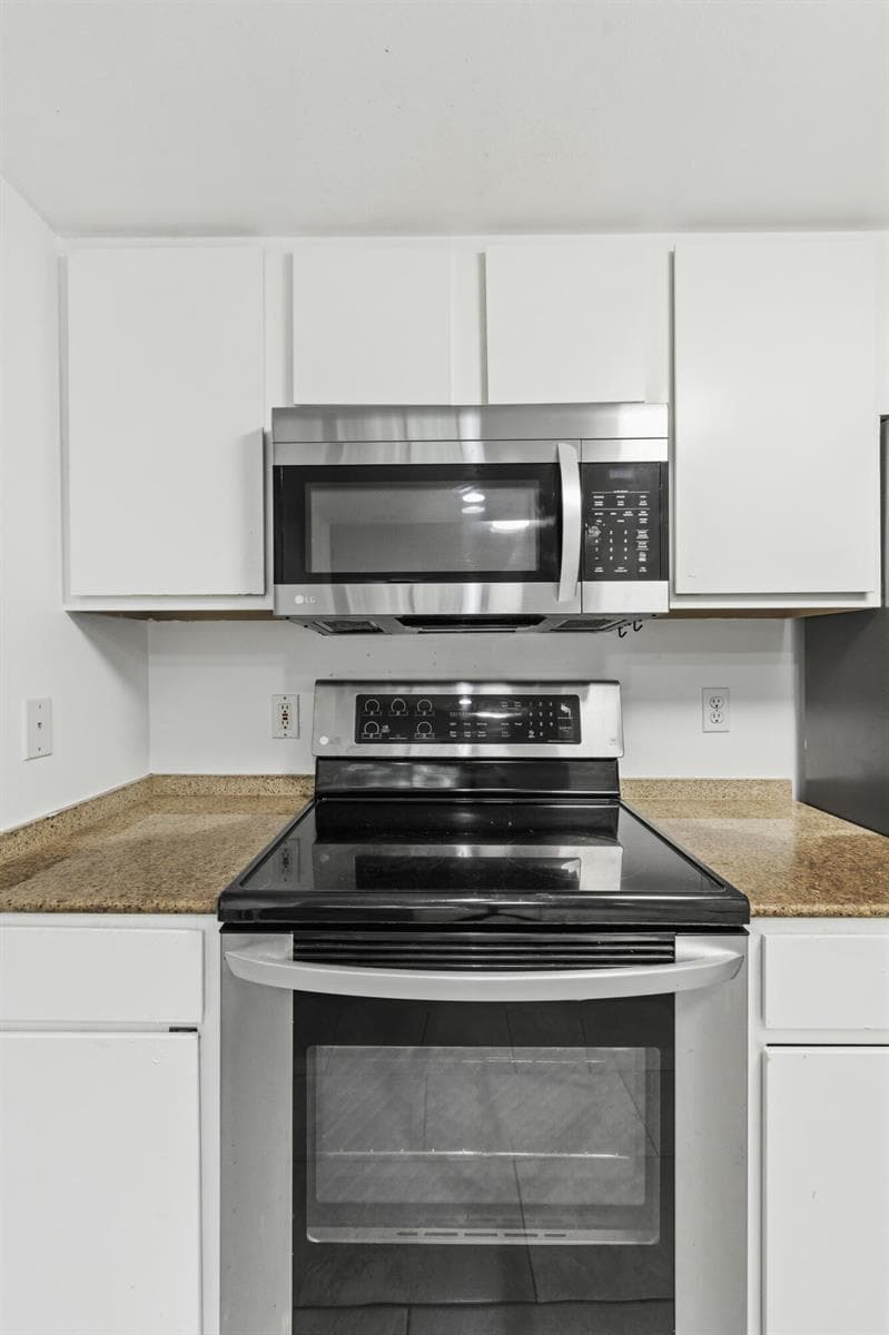 1100 Scotia Drive 102 photo 22