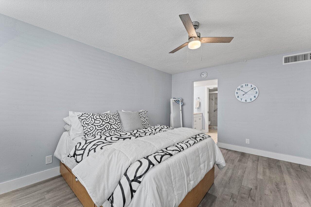910 Dogwood Drive 444 photo 10