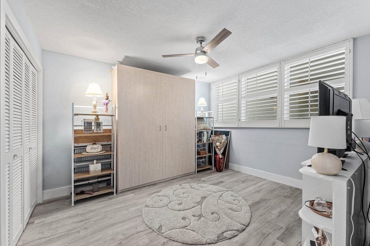 910 Dogwood Drive 444 photo 14