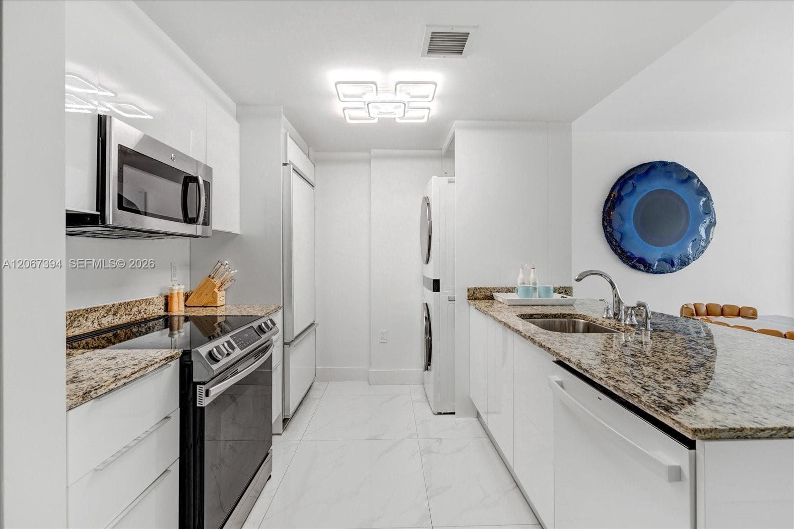 10275 Collins Ave 916 photo 10
