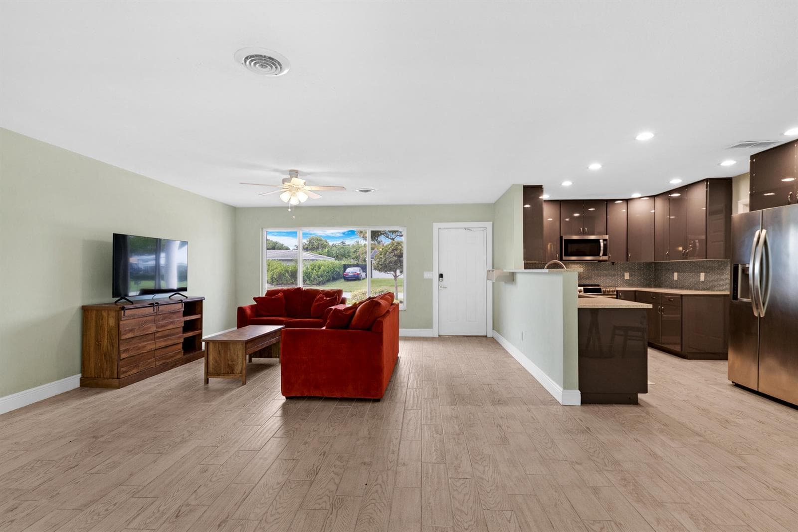 1257 NW 7TH Street photo 7