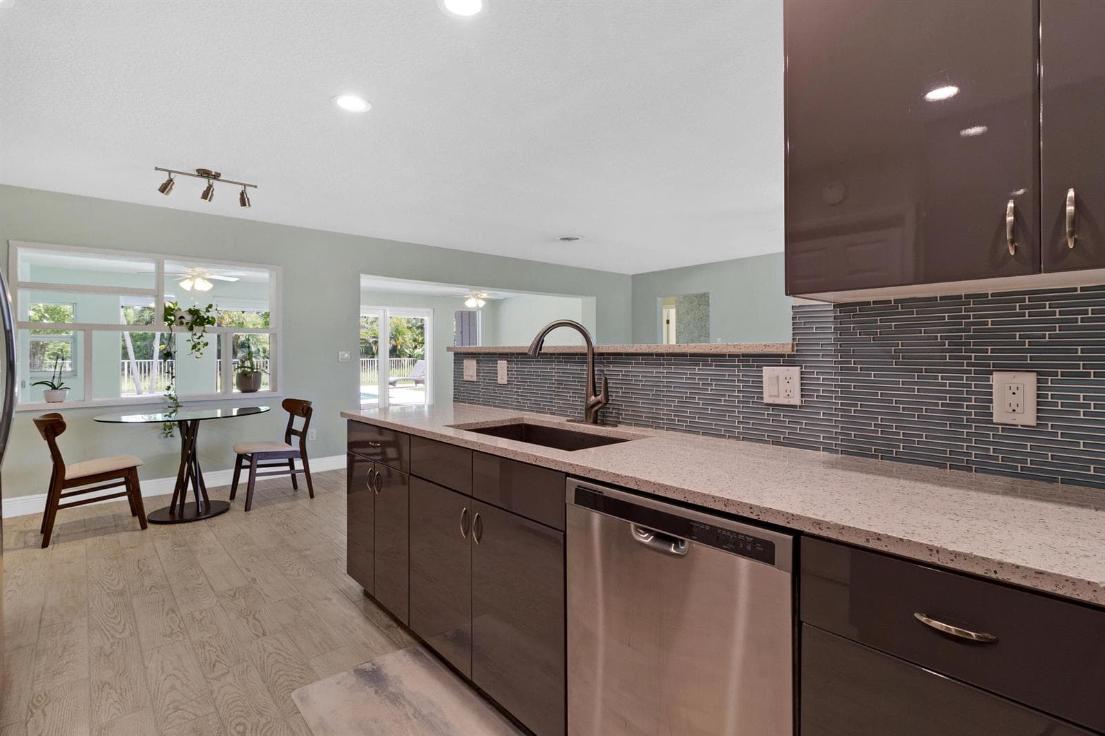 1257 NW 7TH Street photo 10