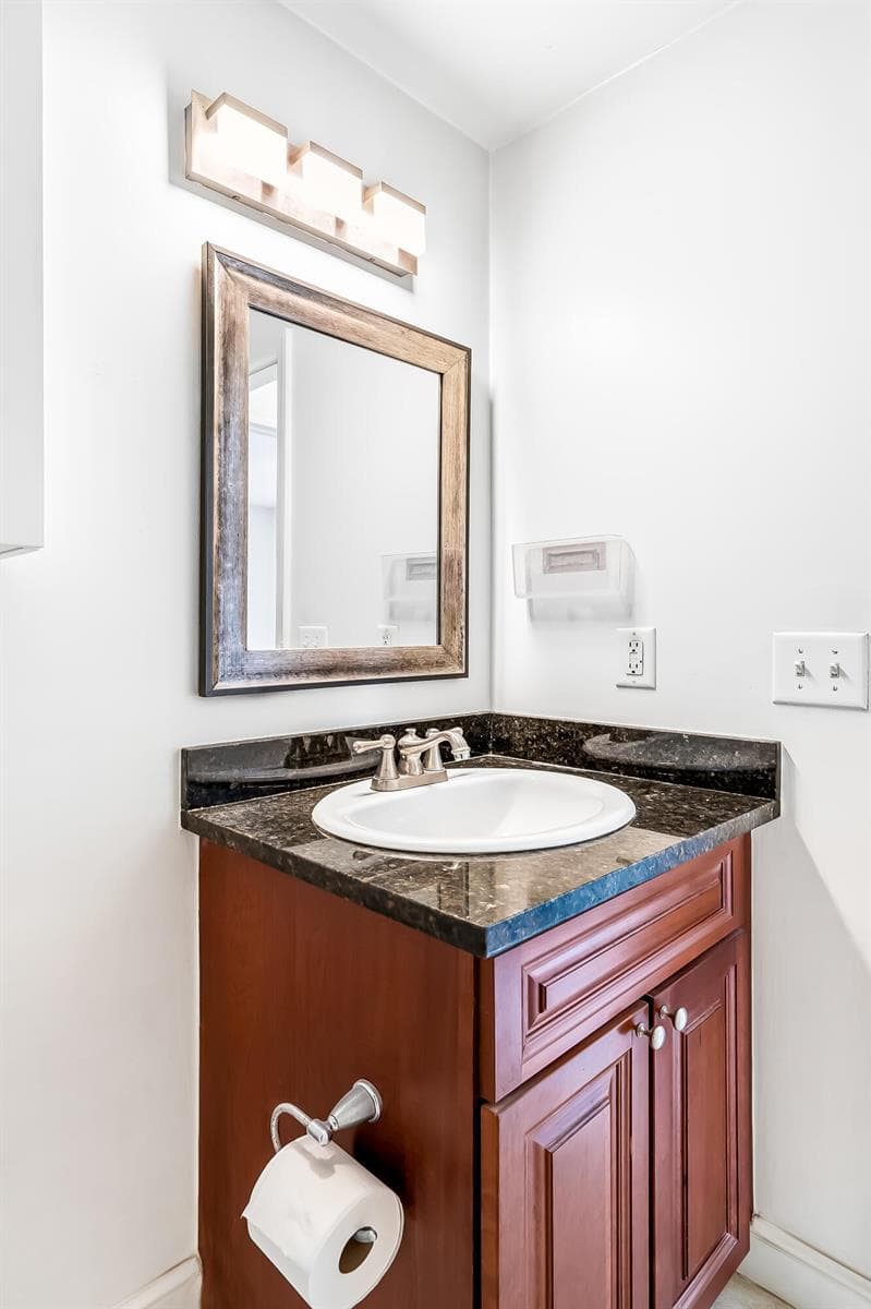 2895 NE 32ND Street 207 photo 14