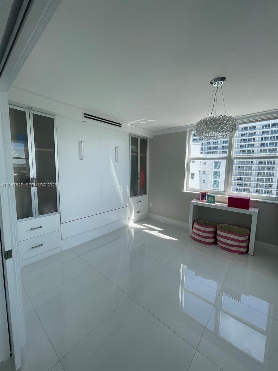 5001 Collins Ave 14A photo 7