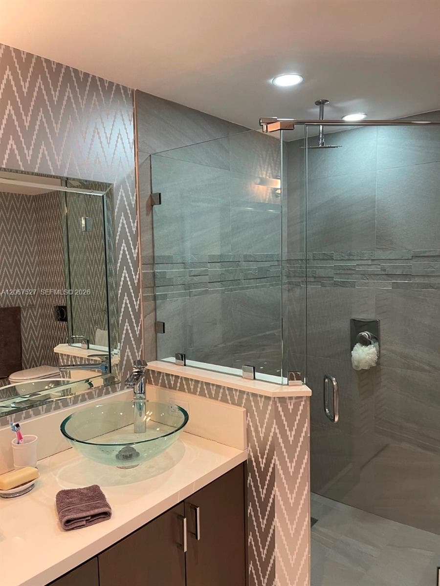5001 Collins Ave 14A photo 20