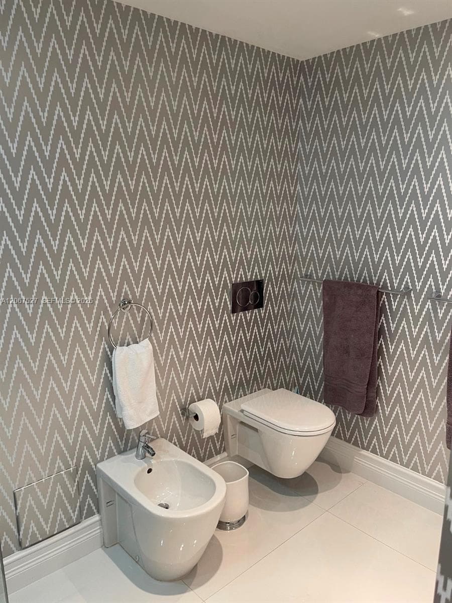 5001 Collins Ave 14A photo 19