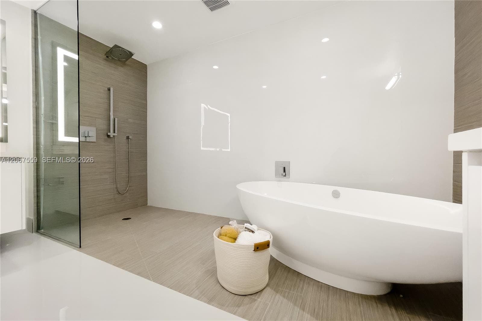 330 Sunny Isles Blvd 5-1102 photo 15