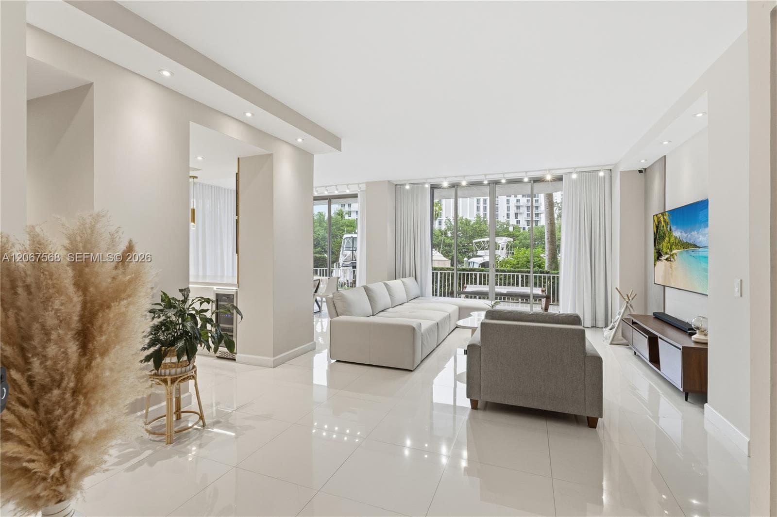 3500 Mystic Pointe Dr 104 photo 9