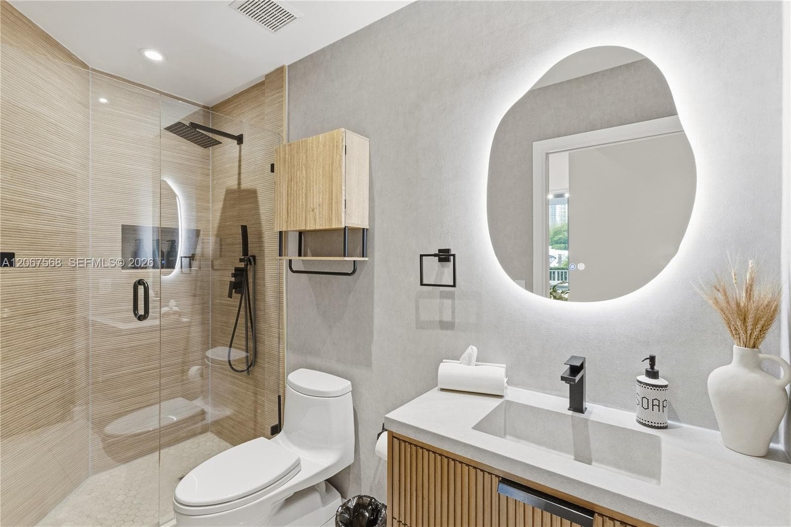 3500 Mystic Pointe Dr 104 photo 24
