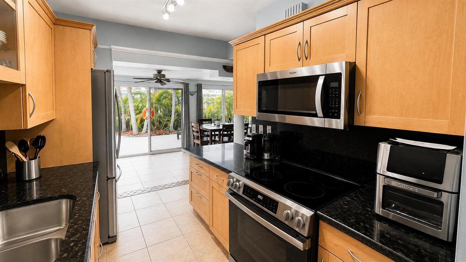 2041 SW 23RD Avenue photo 13