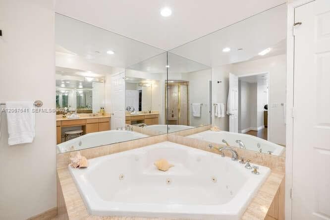 18671 Collins Ave 1001 photo 23