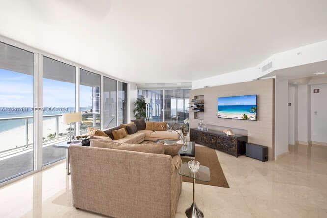 18671 Collins Ave 1001 photo 6