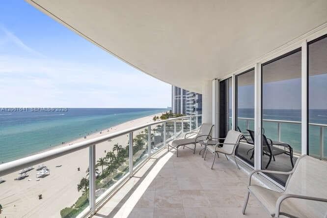 18671 Collins Ave 1001 photo 11
