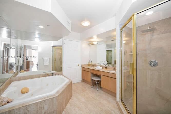 18671 Collins Ave 1001 photo 21