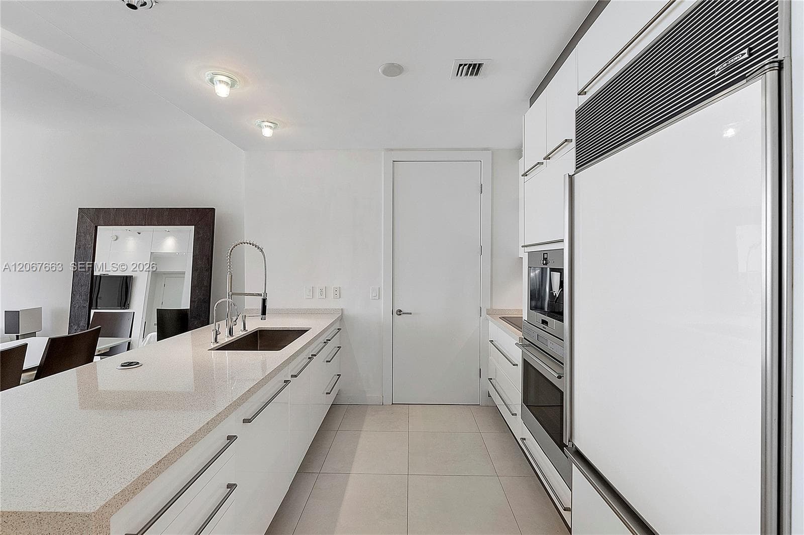 15811 Collins Ave 902 photo 12