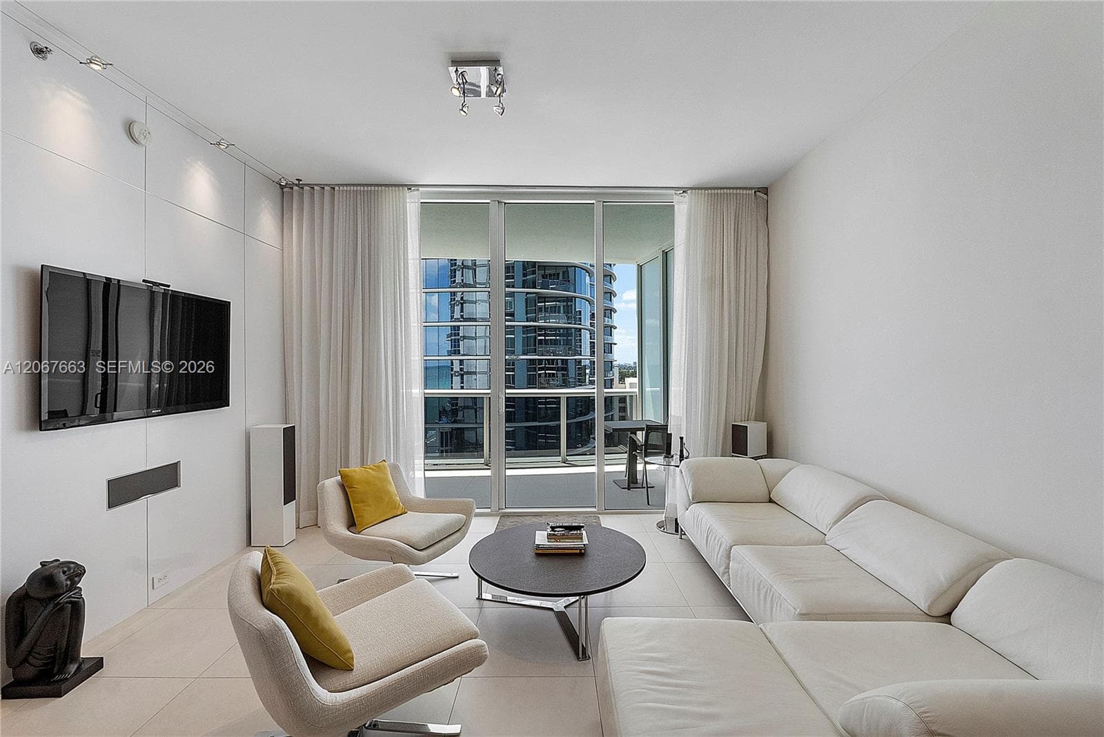 15811 Collins Ave 902 photo 22