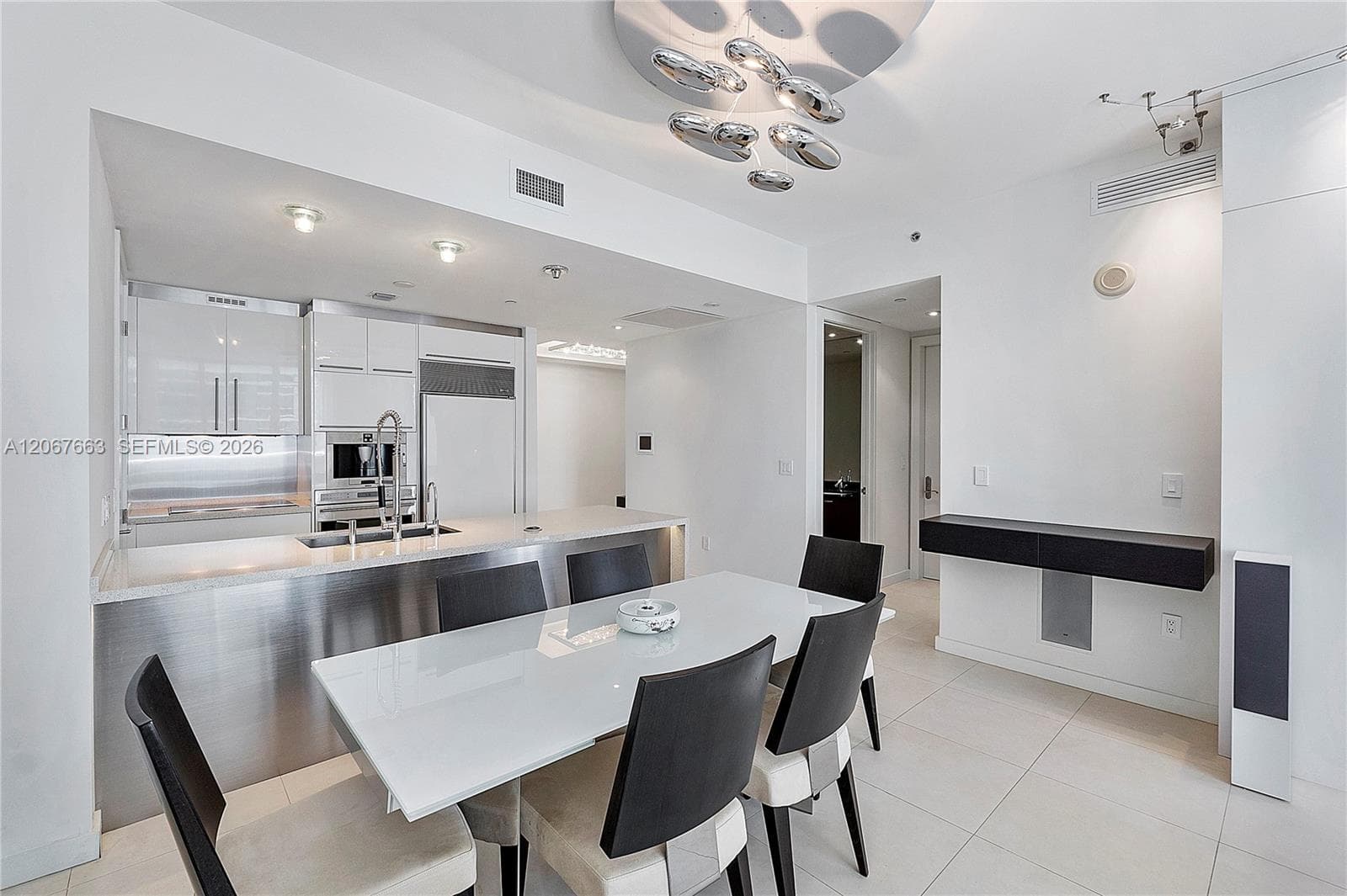 15811 Collins Ave 902 photo 19