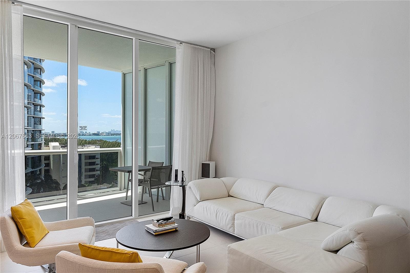 15811 Collins Ave 902 photo 21