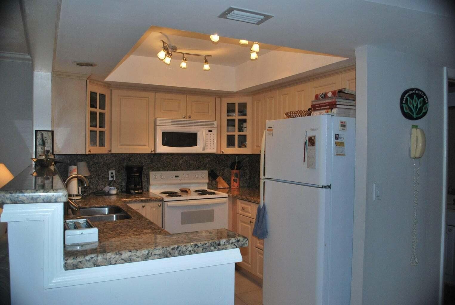 100 Lehane Terrace 26 photo 3