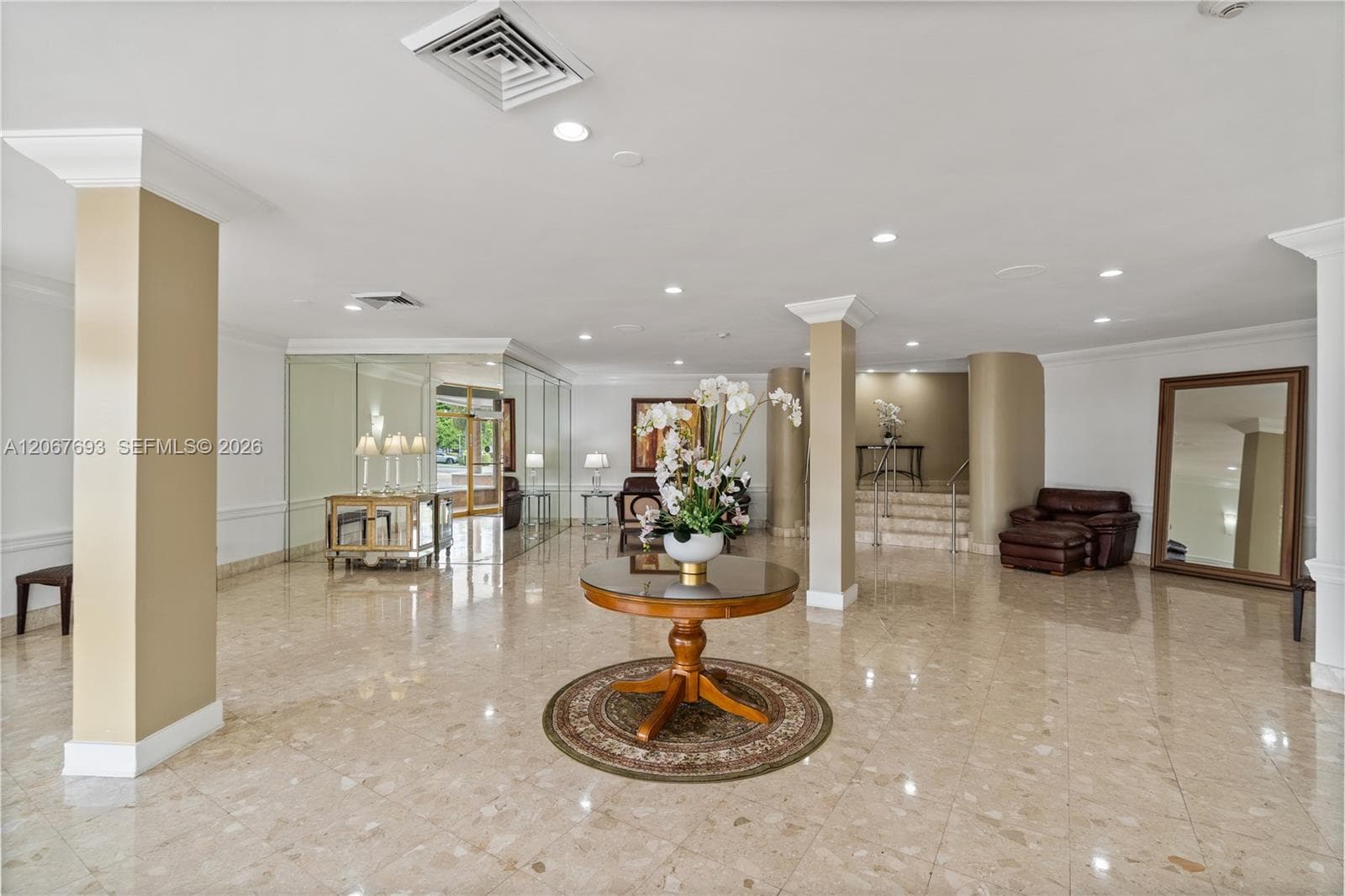 100 Golden Isles Dr 1109 photo 4