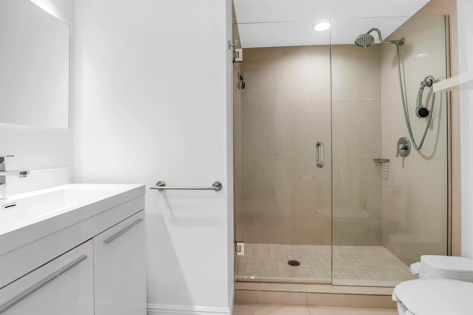 1155 BRICKELL BAY Drive 2509 photo 23