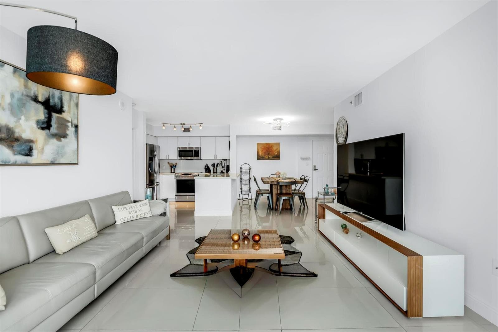 1155 BRICKELL BAY Drive 2509 photo 13