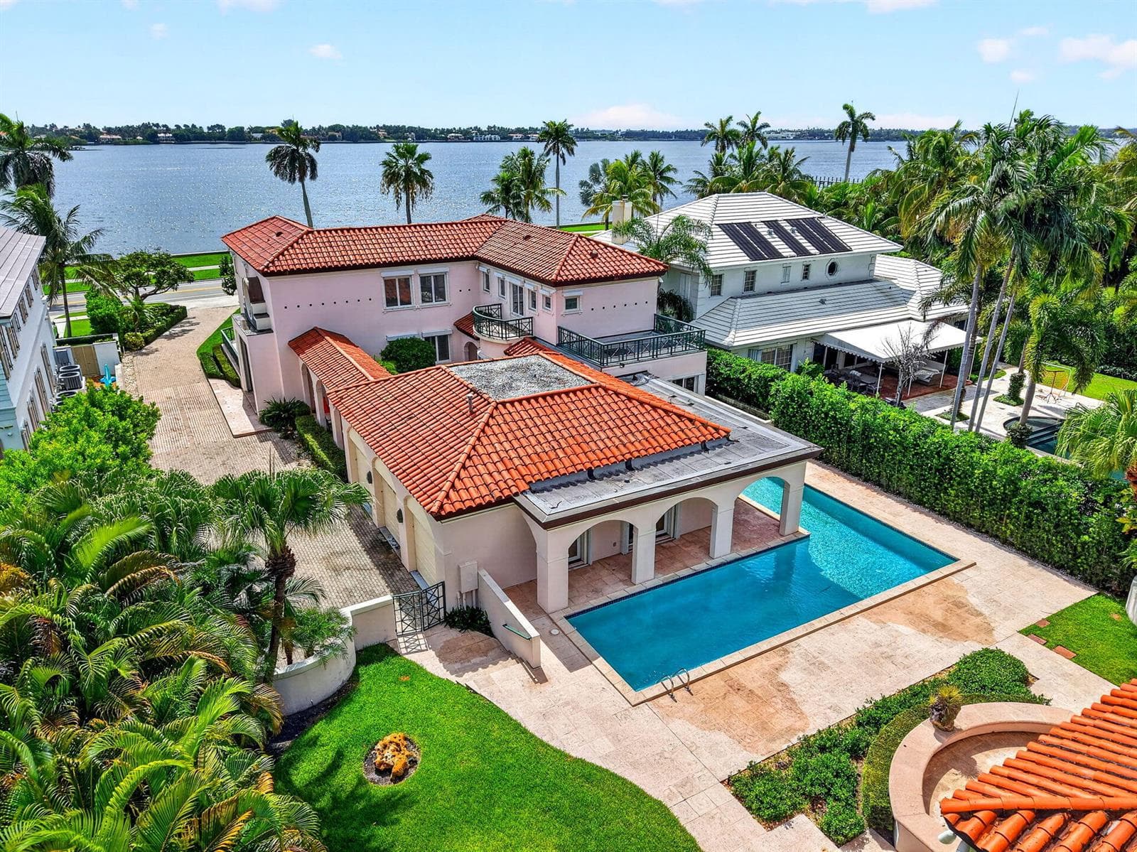 5011 S FLAGLER Drive photo 1