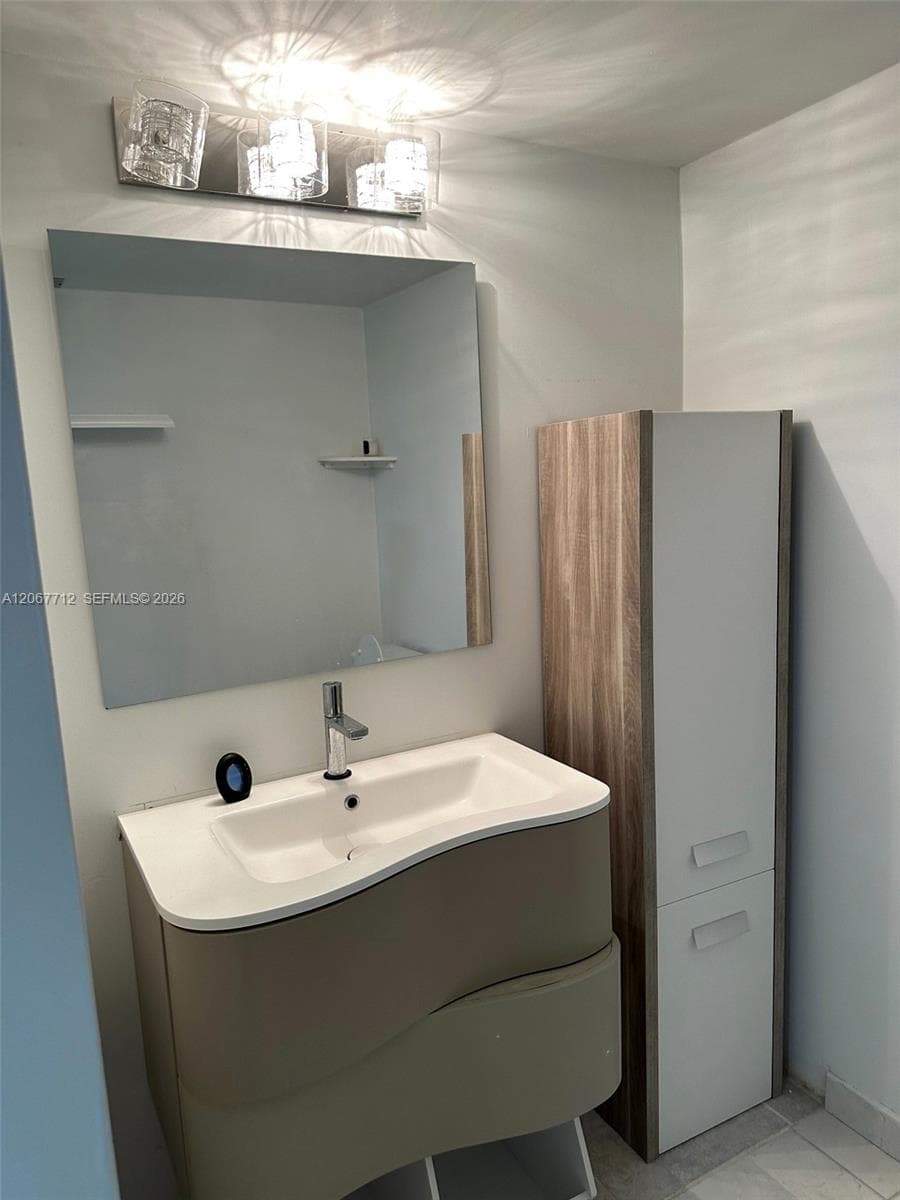 600 Three Islands Blvd 1113 photo 13