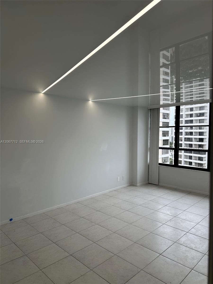 600 Three Islands Blvd 1113 photo 18