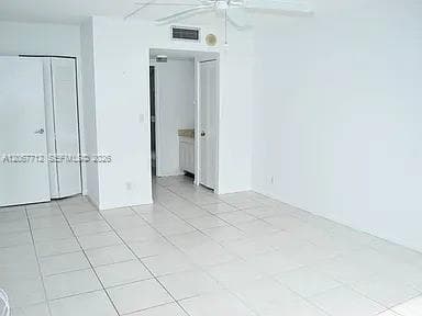 600 Three Islands Blvd 1113 photo 4