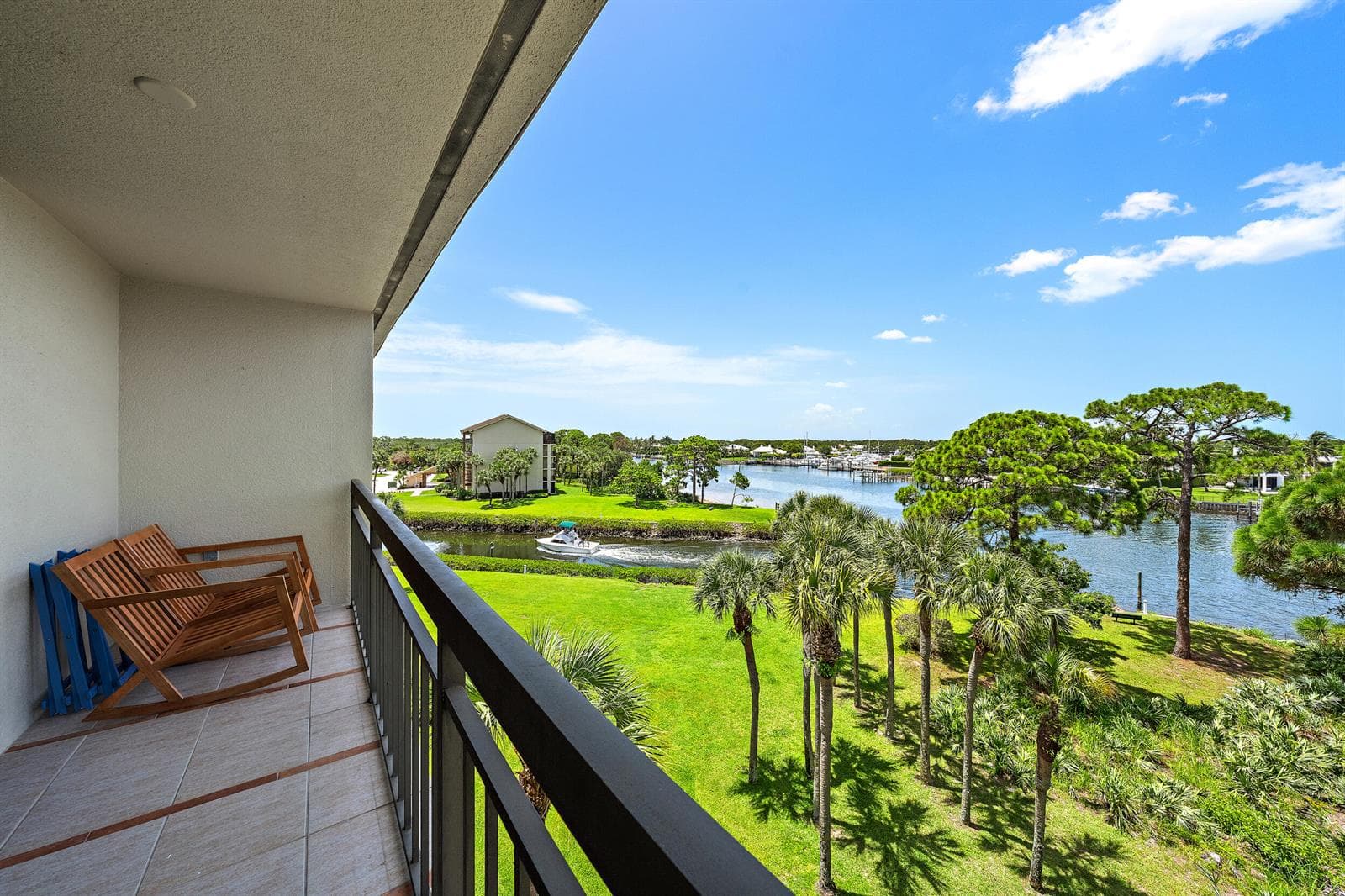 2201 Marina Isle Way photo 2