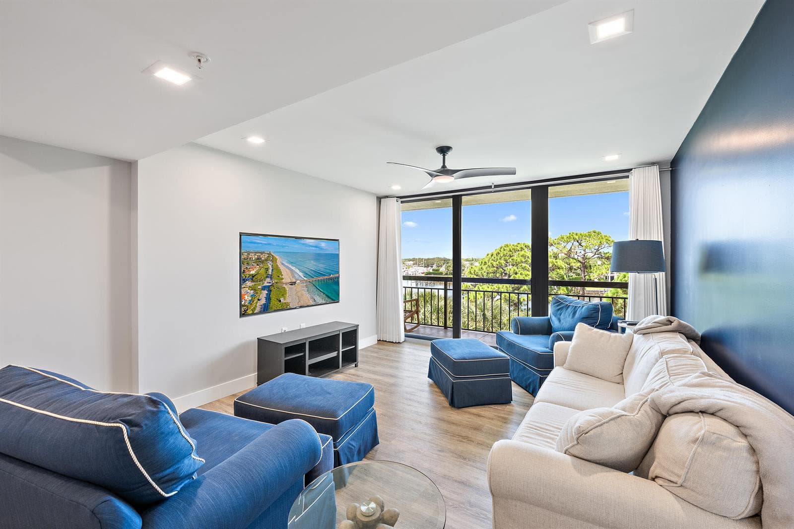 2201 Marina Isle Way photo 3