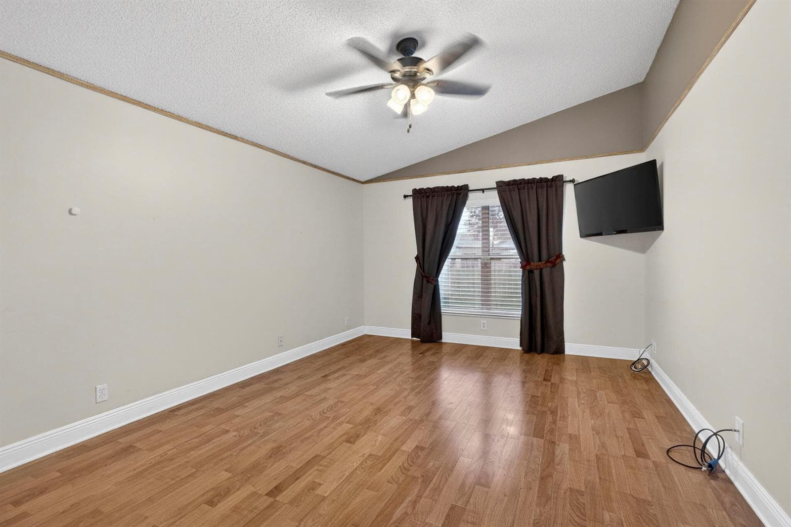 243 WEDGEWOOD Circle photo 24