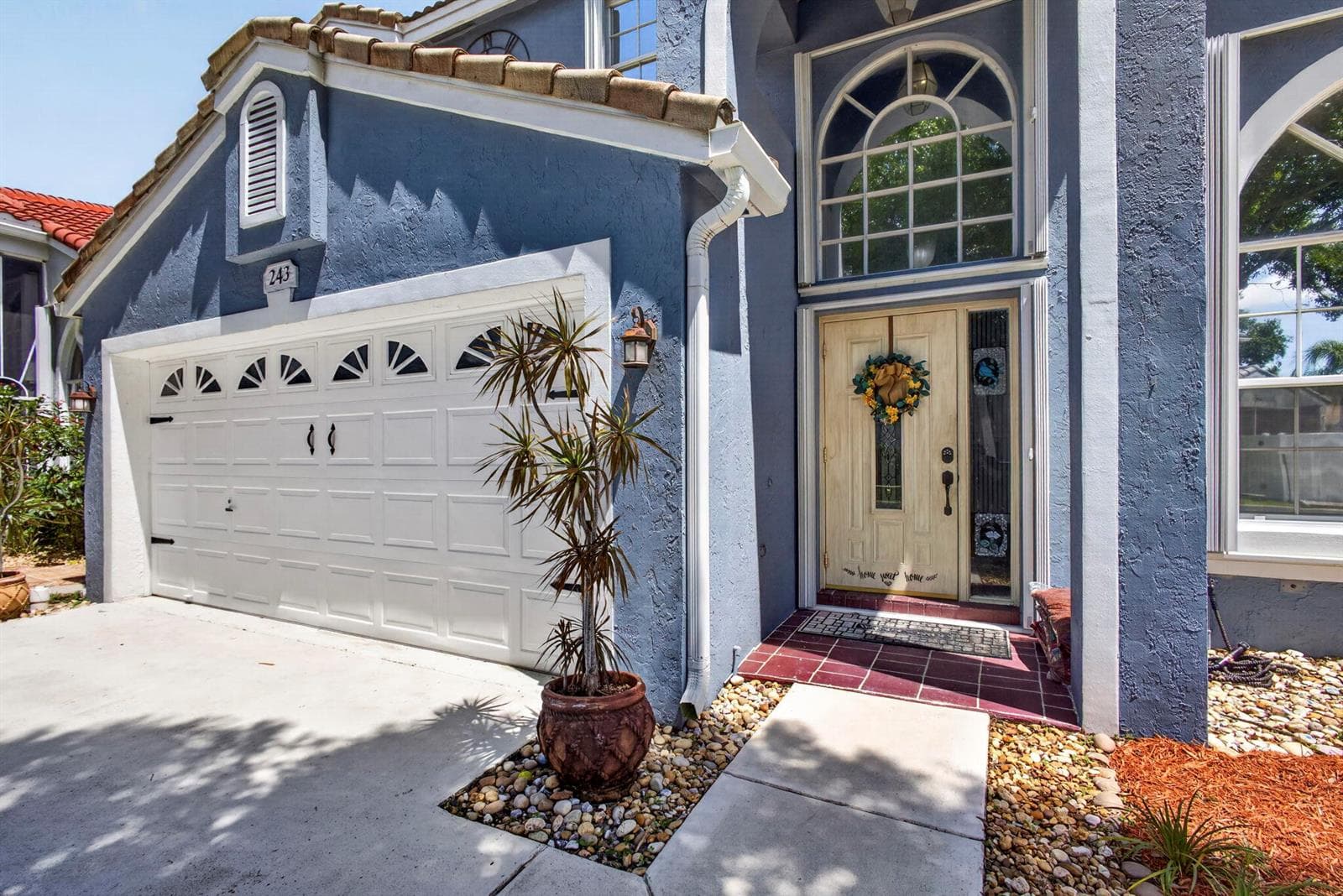 243 WEDGEWOOD Circle photo 4