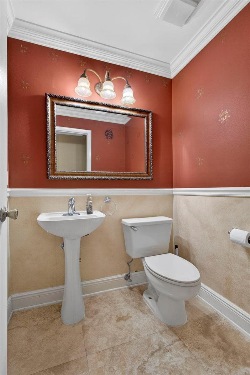 243 WEDGEWOOD Circle photo 21