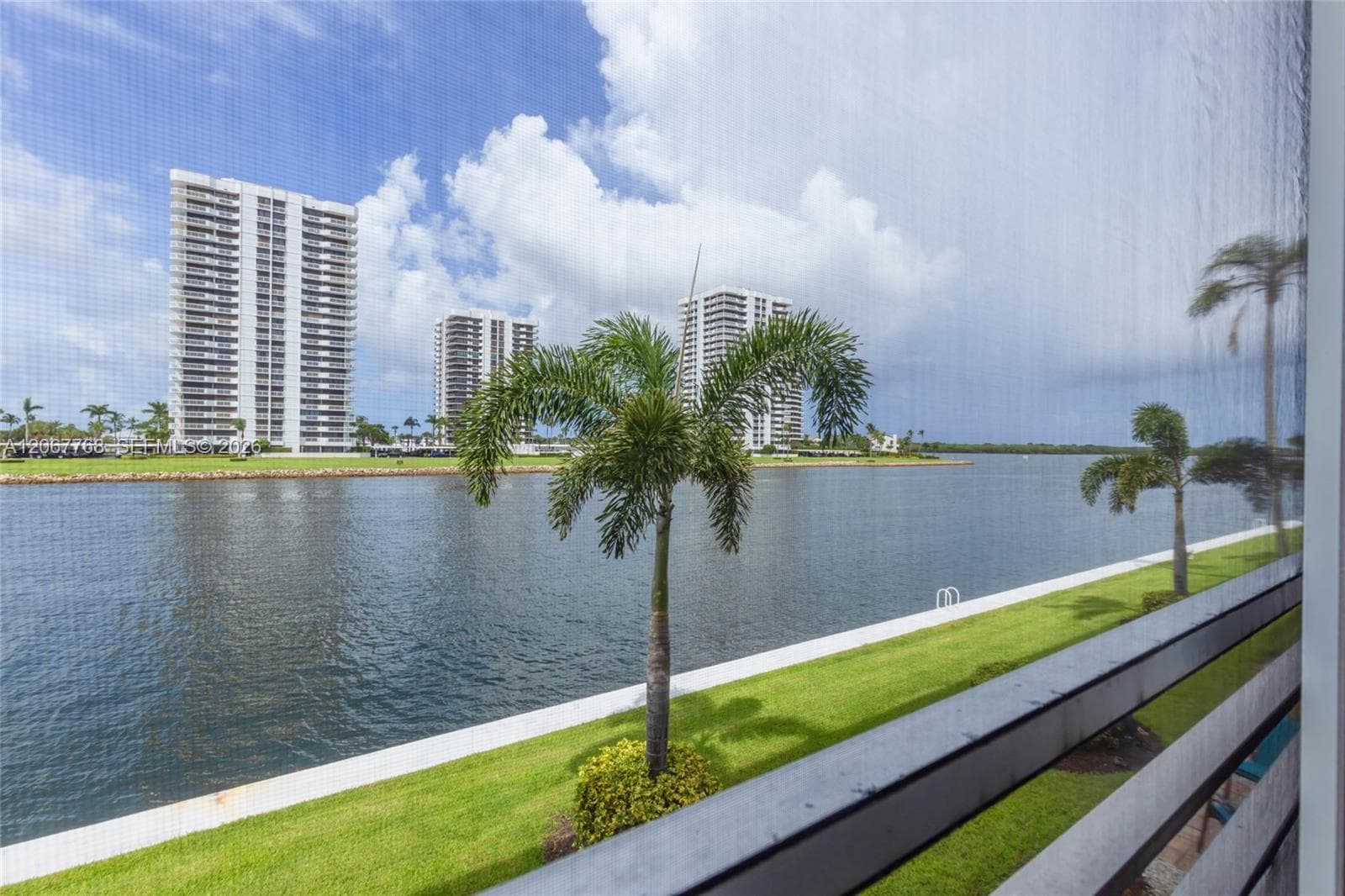 28 Yacht Club Dr 202 photo 6