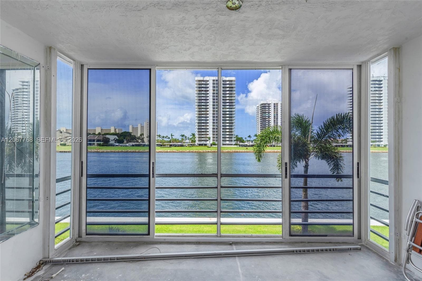 28 Yacht Club Dr 202 photo 3