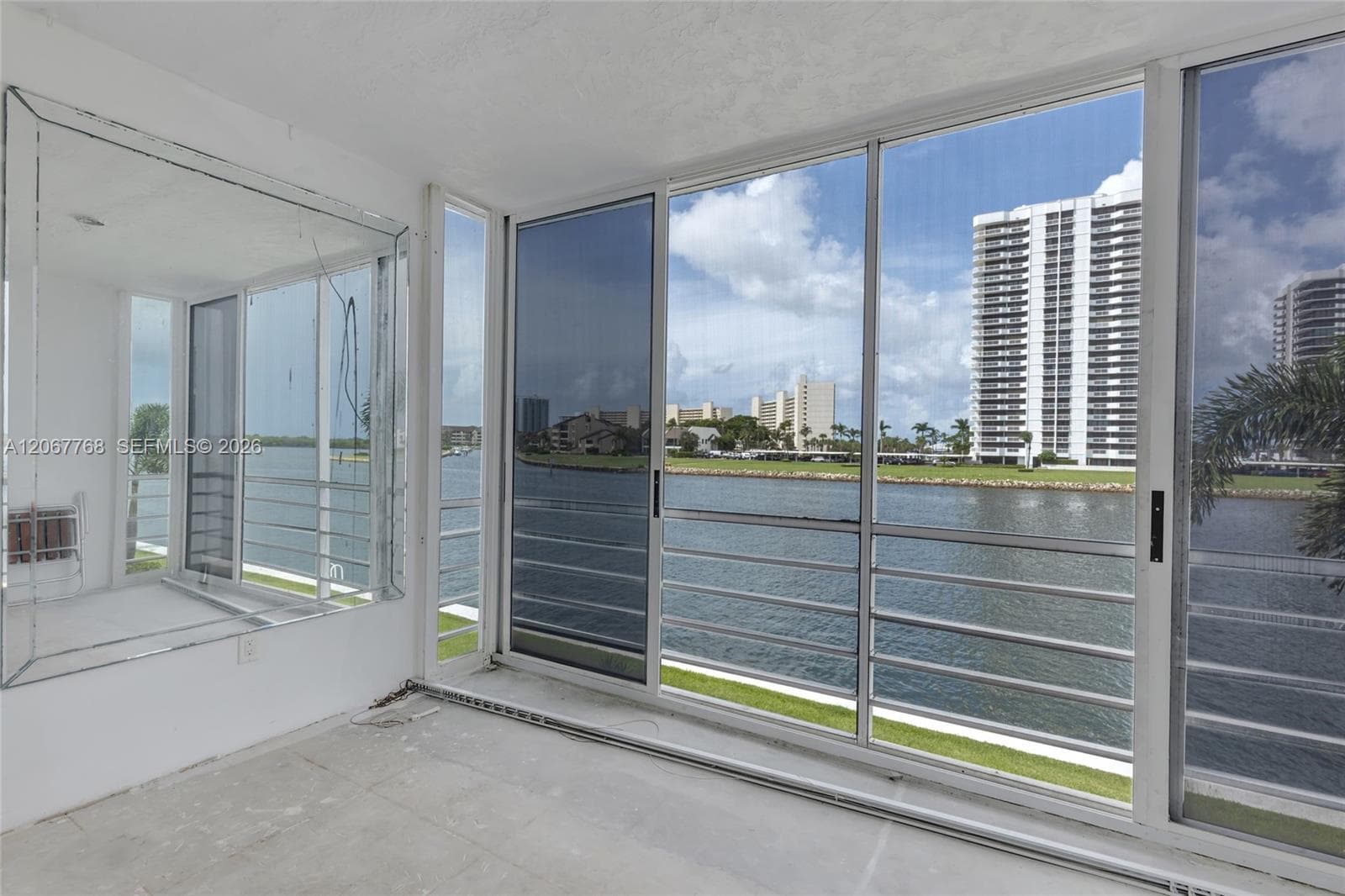 28 Yacht Club Dr 202 photo 5