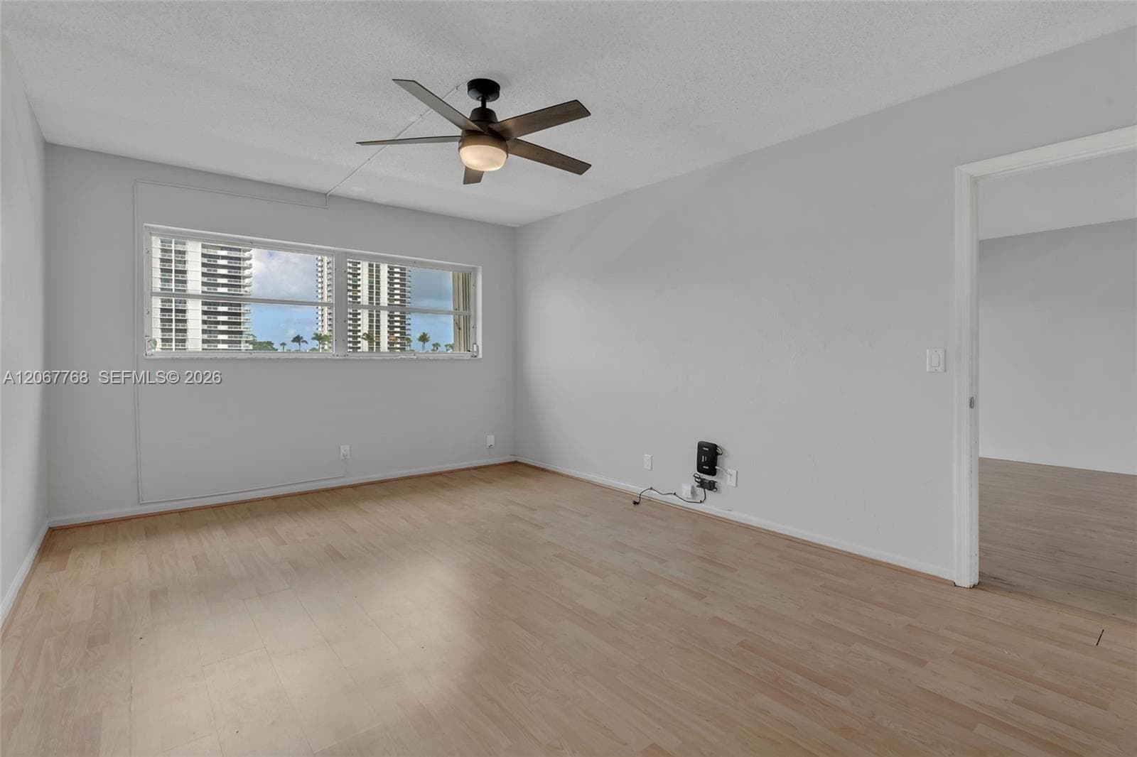 28 Yacht Club Dr 202 photo 20