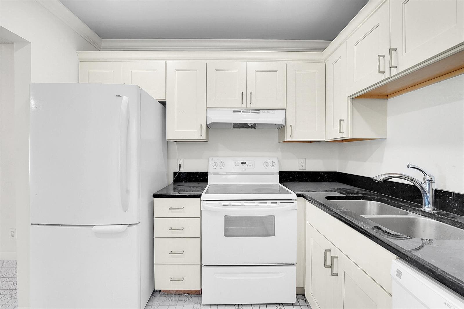 200 Waterway Drive S 105 photo 1