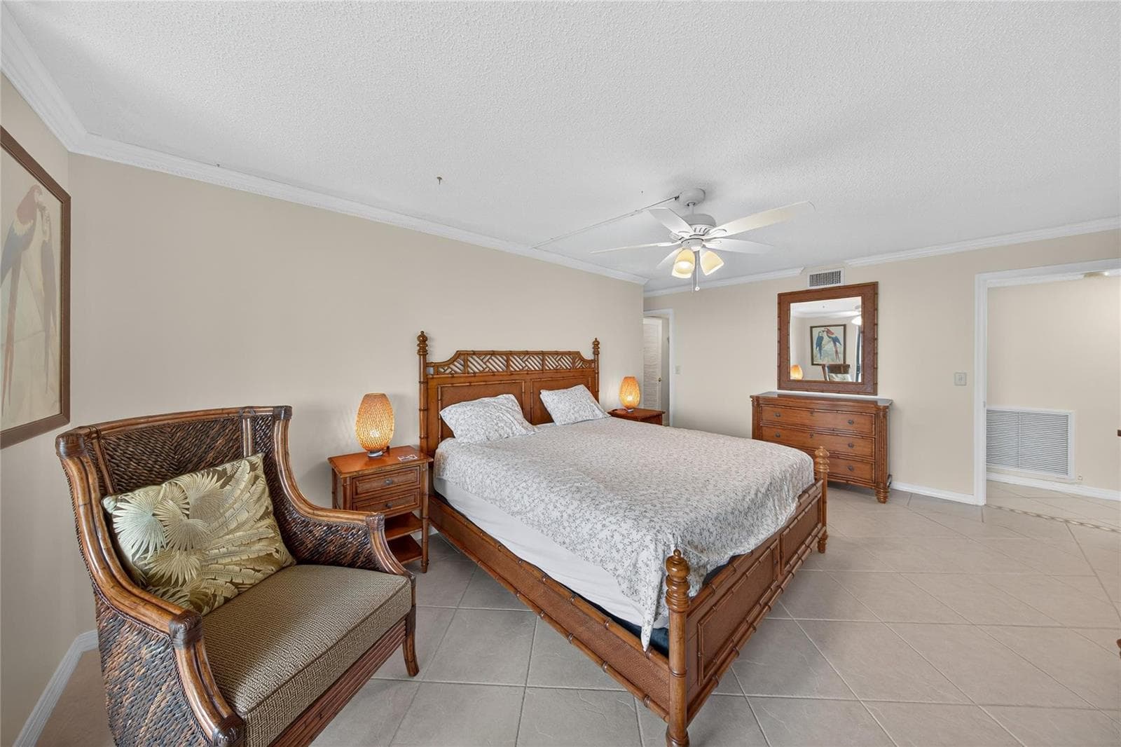800 JEFFERY Street 405 photo 24
