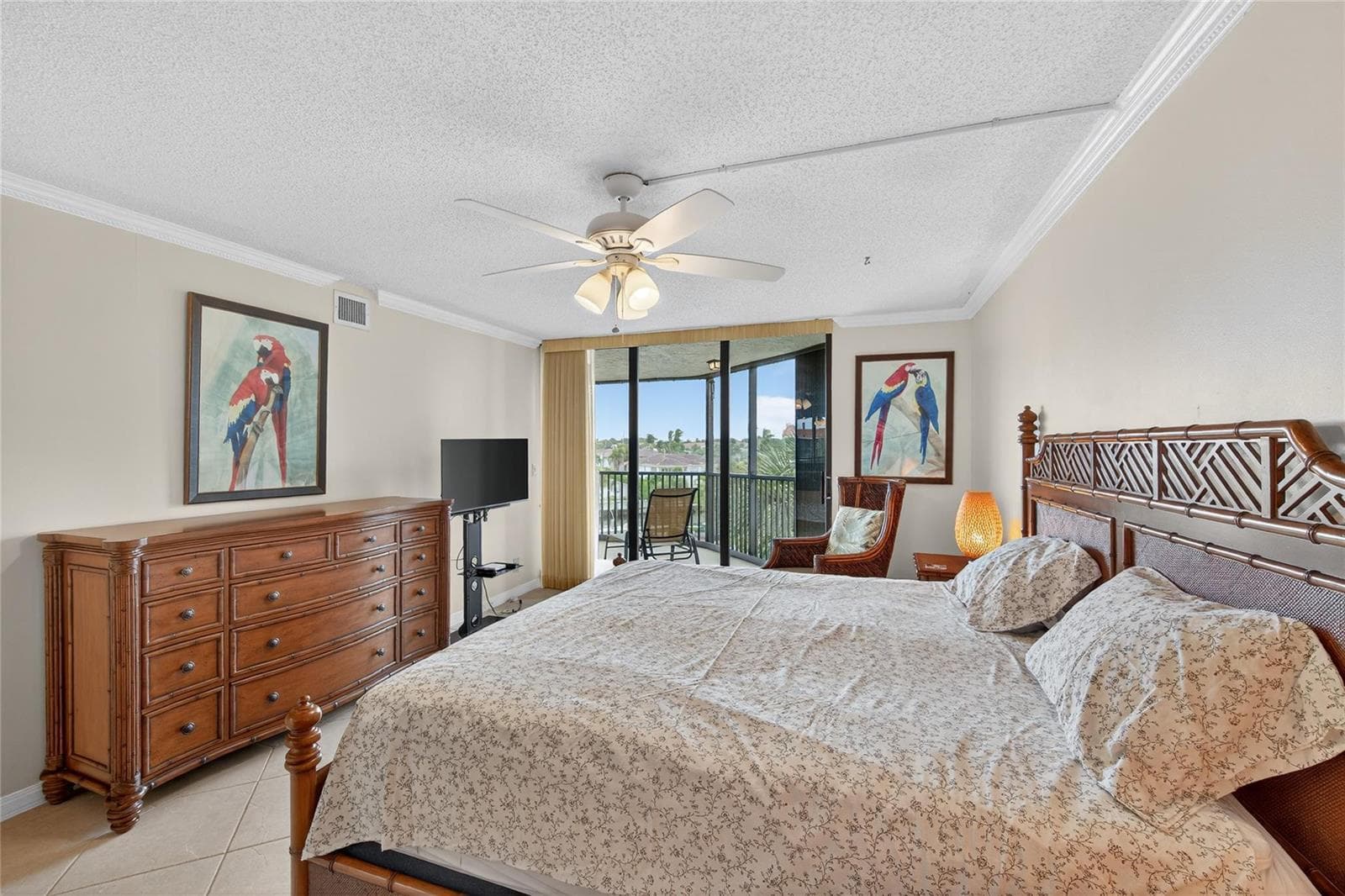 800 JEFFERY Street 405 photo 25