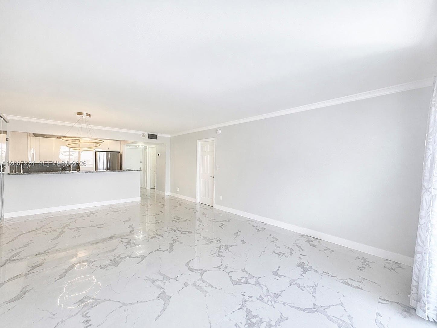 3800 S Ocean Dr 802 photo 1