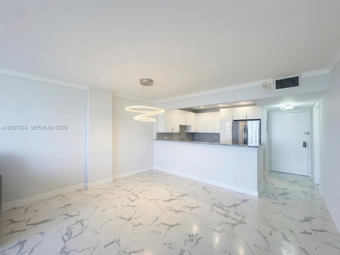3800 S Ocean Dr 802 photo 5