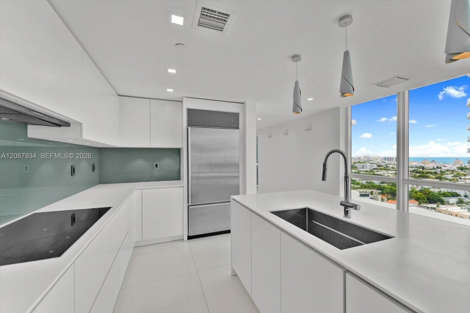 520 West Ave 2101 photo 17