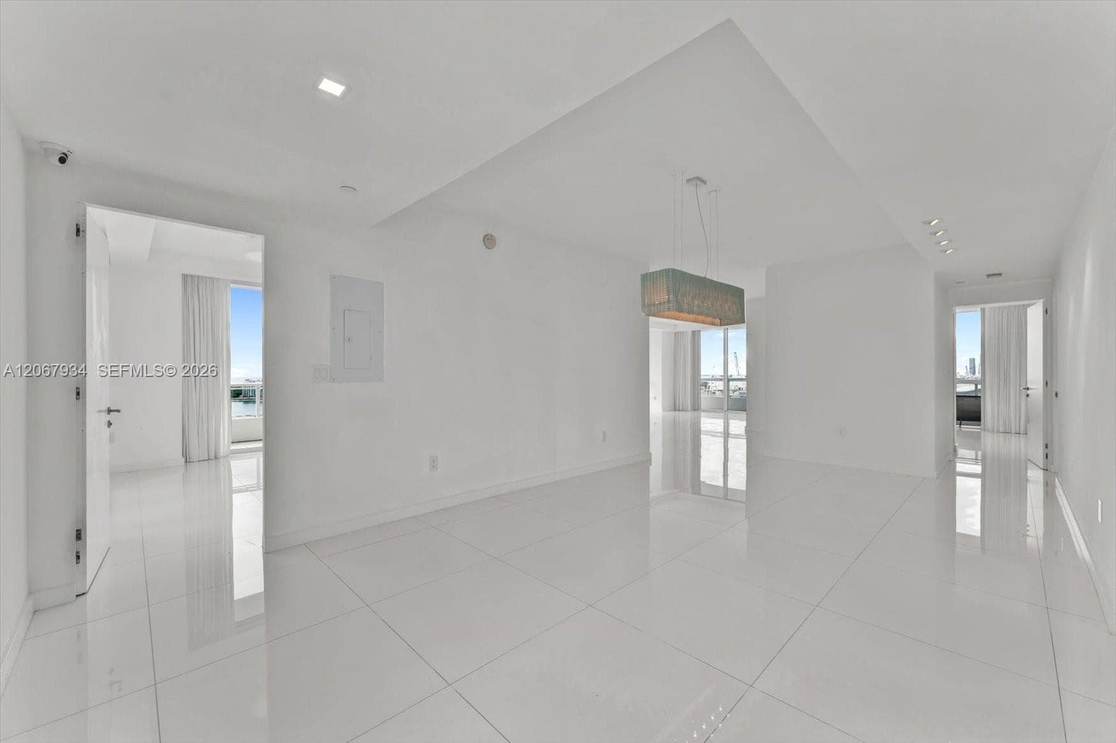520 West Ave 2101 photo 3