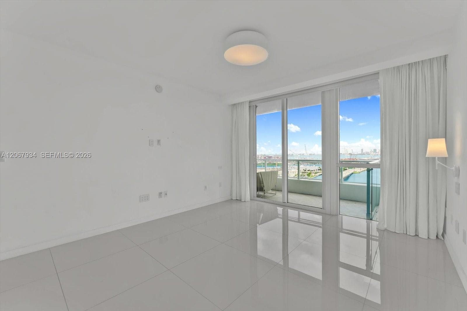 520 West Ave 2101 photo 21