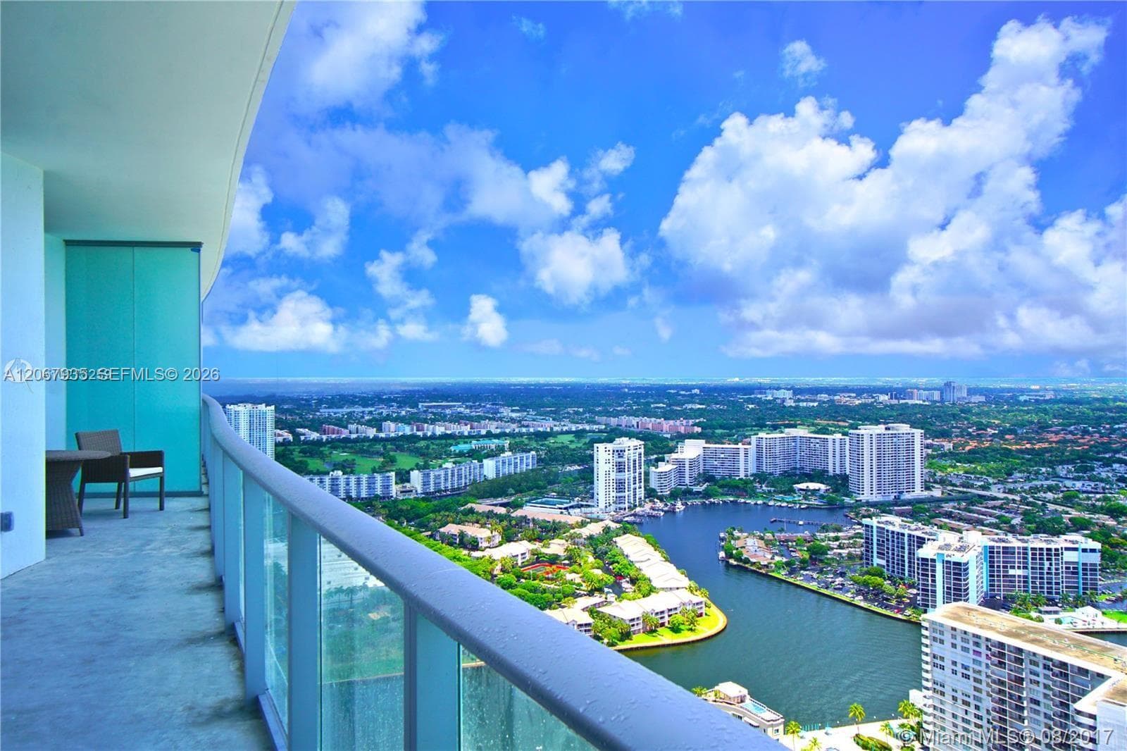 4111 S Ocean Dr LPH6 photo 5