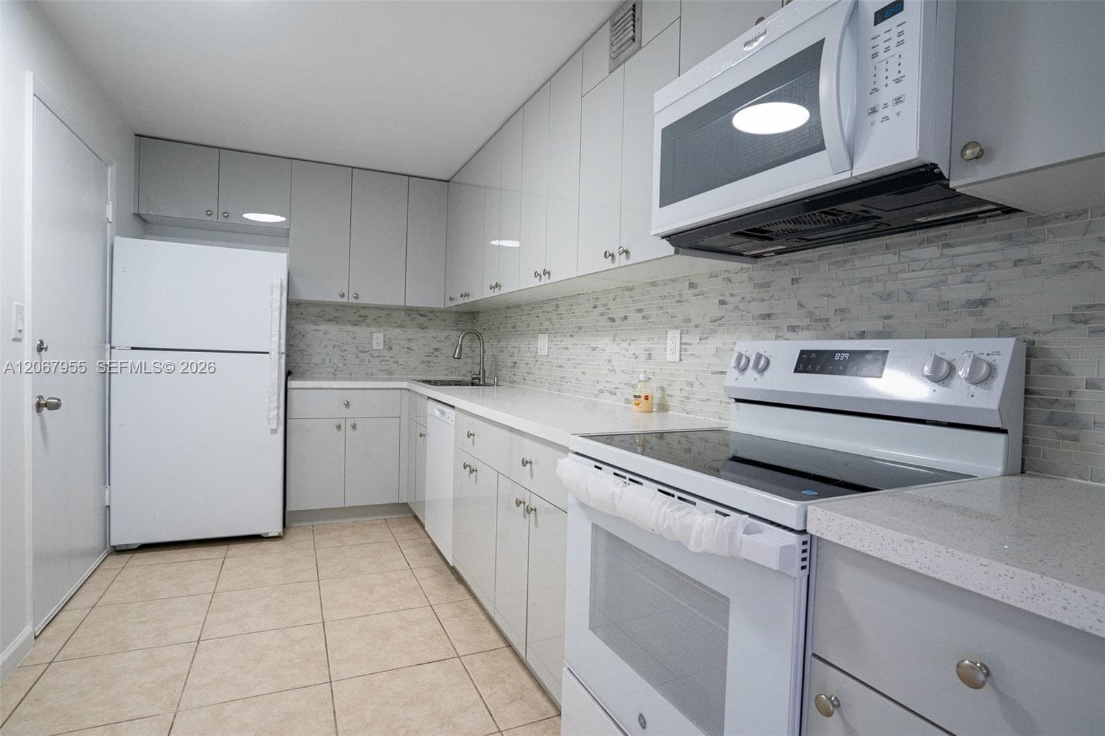 1849 S Ocean Dr 1509 photo 13
