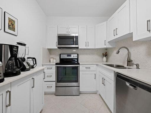 3221 S Ocean Boulevard 405 photo 4